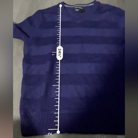 Nordstrom Men's 100% Extra Fine Merino‎ Wool Purple Striped V Neck Sweater Sz S - Picture 8 of 8